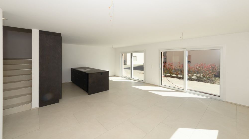 Neubau, nahezu energieautark - Freistehendes 5½-Zimmer Einfamilienhaus mit grossem Garten -  Bild 3