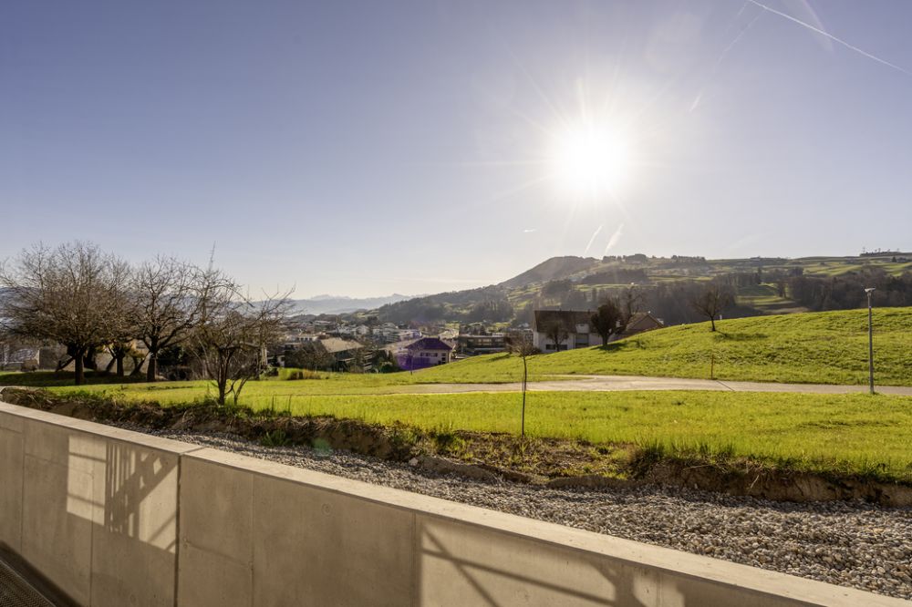 Exklusive 4.5 Zimmer Gartenwohnung mit Fernsicht (Neubau) - Aussicht
