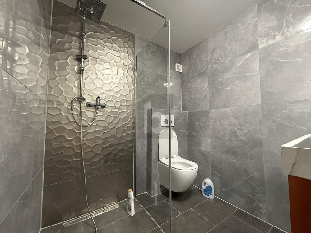 ENTIÈREMENT RÉNOVÉ,  RENDEMENT NET 5,7% - Bild 5