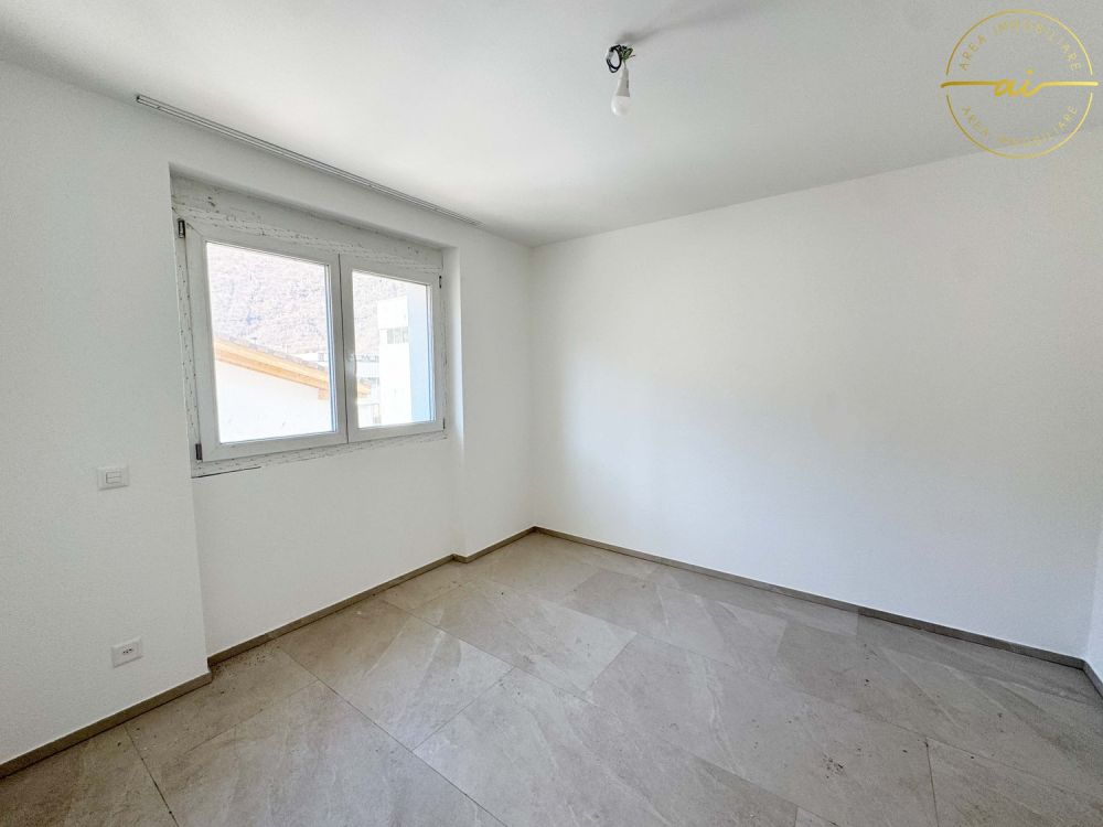 Moderne 4.5 Zimmer Neubau mit Terrasse in Cresciano -  Bild 7