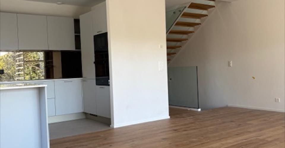 Saisissez l'opportunité ! - Maison contiguë 4.5 pièces - image - 3