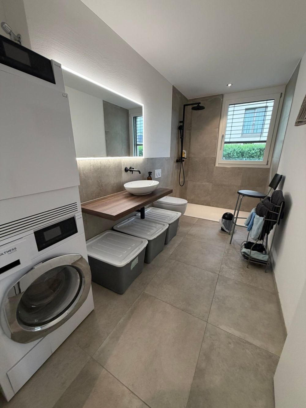 Grosse 3.5 Zimmerwohnung 92.5m2, 2 Nasszellen und 36 m2 Terrasse -  Bild 8