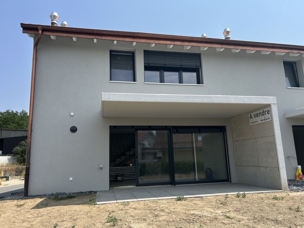 CORCELLES A VENDRE VILLA CONTIGÜE DE 5,5 PCES DISPONIBLE DE SUITE -  Bild 4