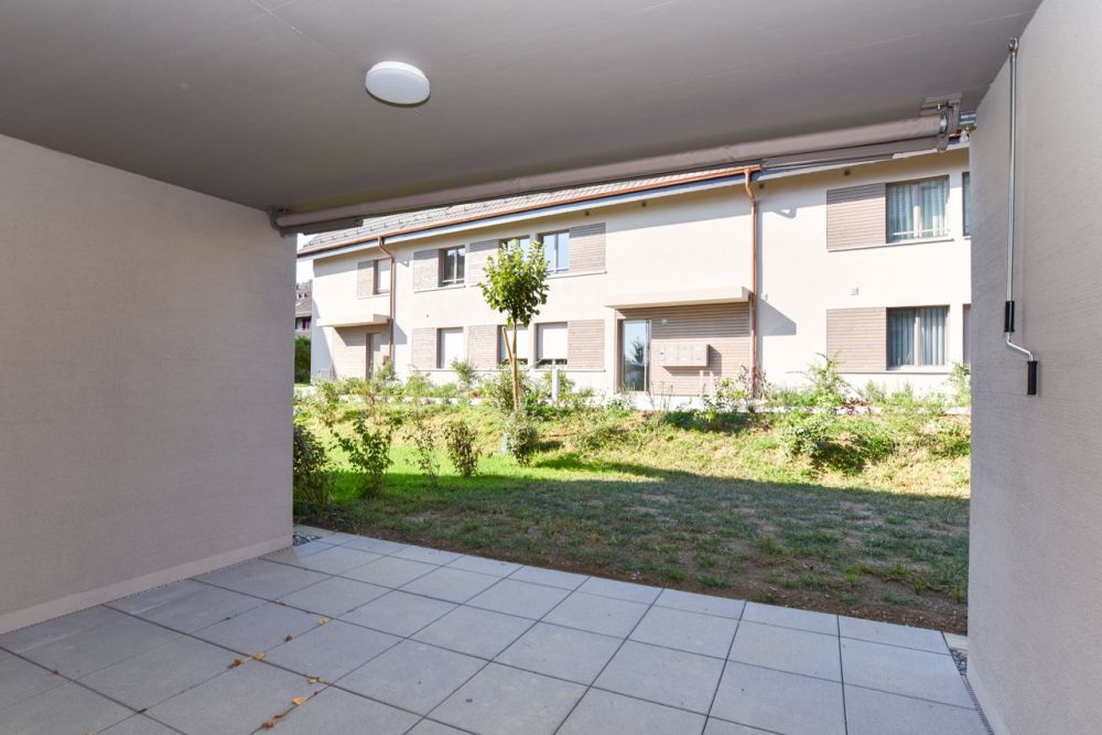 Neubau-Gartenwohnung mit moderner Haustechnik und offenem Grundriss - Sitzplatz