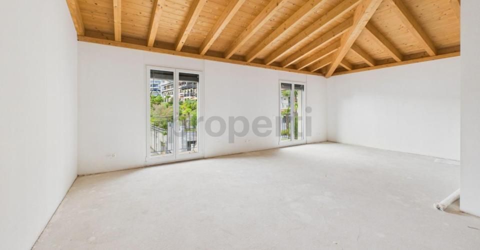 Entièrement rénové à neuf & finitions modernes ! - Appartement 3.5 pièces - image - 1