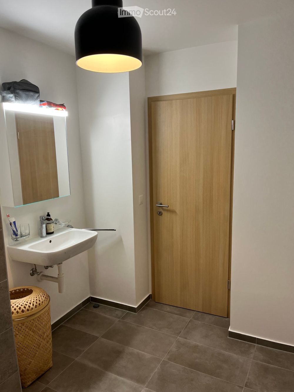 Appartement mit Terrasse von 3.5 Zimmern in Bière – Renoviert, hell und ideal gelegen -  Bild 11