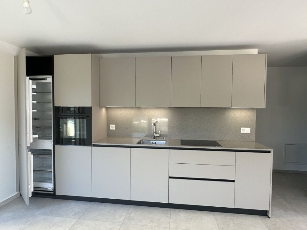 Neue und moderne 3.5-Zimmer-Wohnung mit eigenem Garten und Terrasse in Mendrisio Arzo -  Bild 5