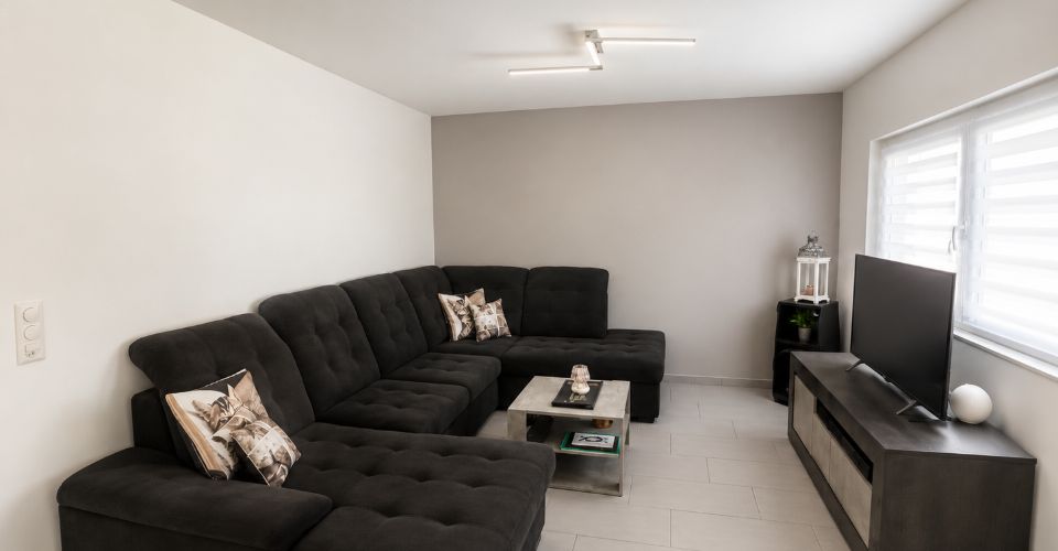 BELLE MAISON INDIVIDUELLE RÉNOVÉE AU CŒUR DE CHÉNENS - Maison 5 pièces - image - 3
