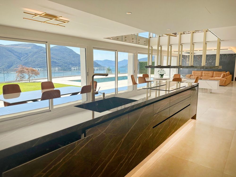 VILLA EXTRALUSSO CON IMPERDIBILE VISTA SULLE ISOLE DI BRISSAGO -  Bild 5