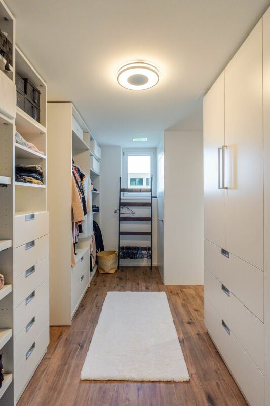 Neuwertige 5.5 Z' Maisonette-Gartenwohnung mit herrlicher Aussicht und 2 EHP's -  Bild 11