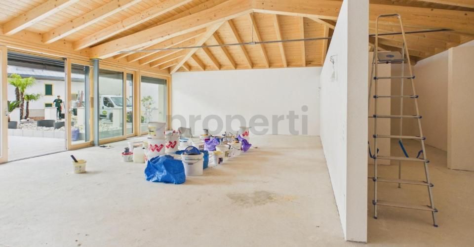 Grande surface, immeuble entièrement rénové - Appartement 5.5 pièces - image - 2