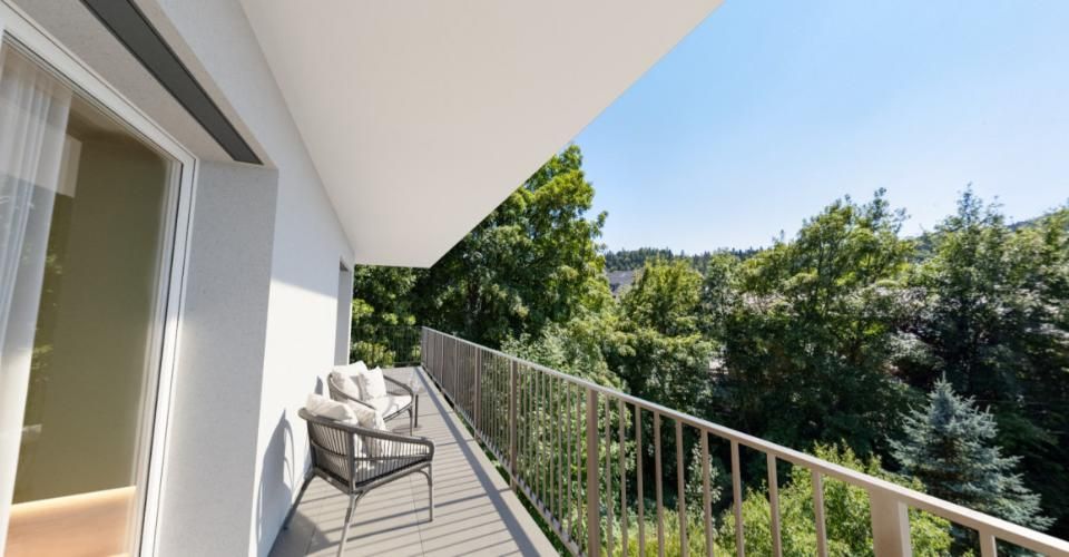 RARE ET EXCEPTIONNEL 3.5p 98m2 BALCON XXL VUE MONTAGNE | PROCHE COMMODITES - Appartement 3.5 pièces - image - 2