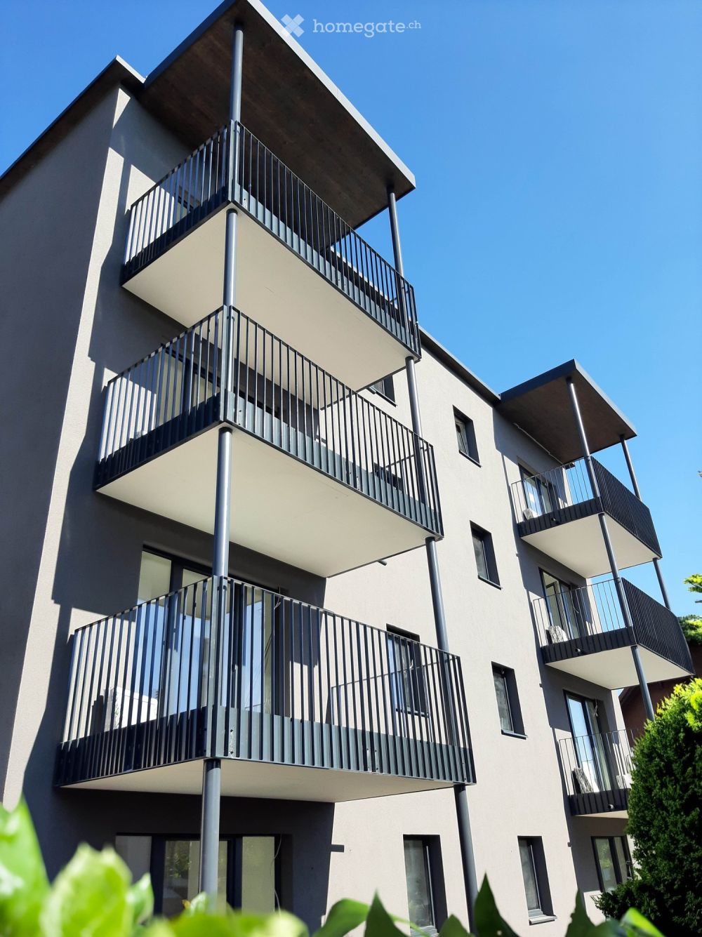 Moderne möblierte 2.5-Zimmer-Wohnung mit Terrasse und Garten in Aarau zu vermieten -  Bild 7