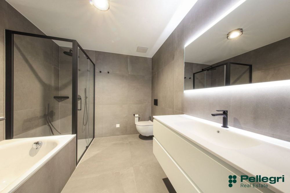 Appartamento di vacanza in zona verde | Ferienwohnung in grüner Lage - Bagno 1.jpg