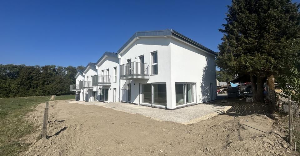 DERNIERE VILLA DISPONIBLE GLETTERENS A VENDRE VILLA CONTIGÜE - Maison contiguë 5.5 pièces - image - 4