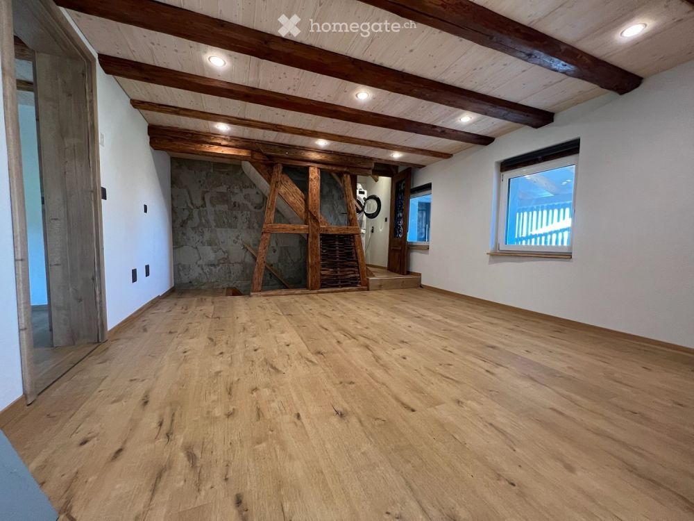 Lichtdurchfluteter Traum-Altbau 2024 60 m² Wellness-Schlafzimmer mit Sauna  in Hugelshofen -  Bild 8