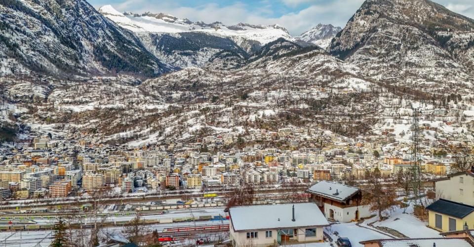 Attraktive 3.5 Zimmerwohnung im Dachgeschoss - Wohnen mit Aussicht - Appartement 3.5 pièces - image - 6