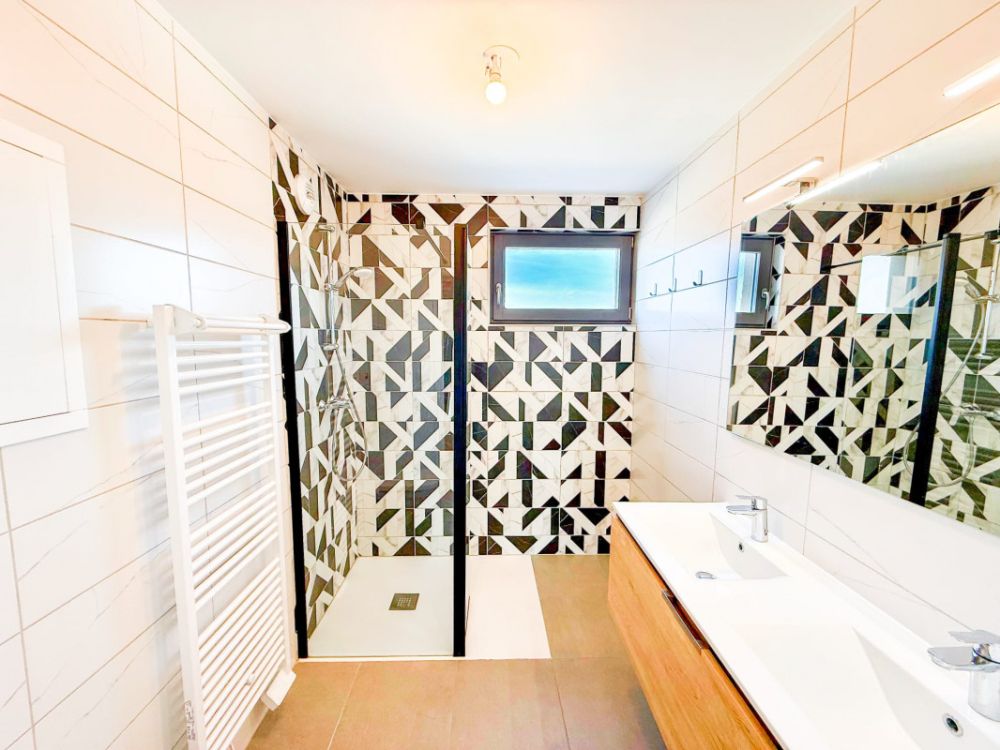 Loft-Penthouse et son Rooftop à 360, de l'autre côté de la frontière -  Bild 10