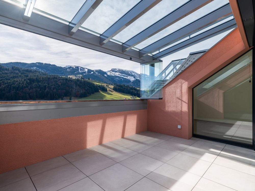 2.5 Zimmer Dachgeschoss Wohnung mit Loggia -  Bild 8