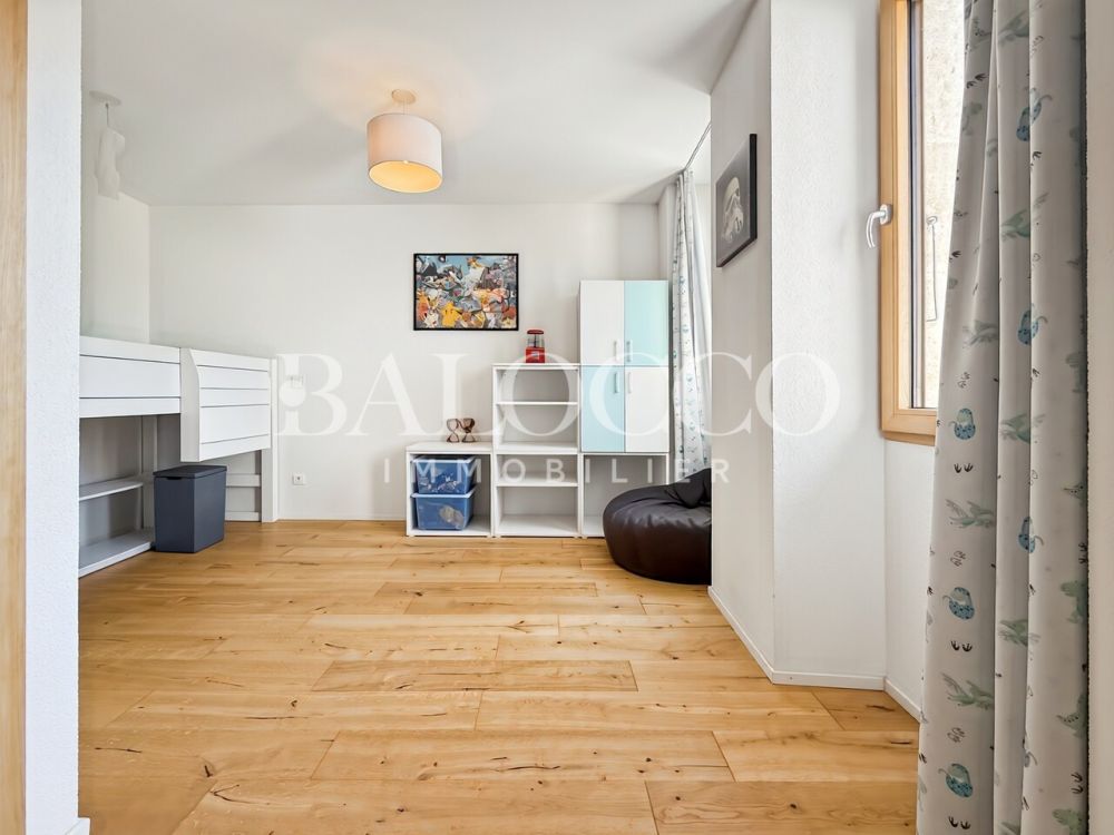 Wie ein Dorfhaus im Zentrum des Dorfes - Chambre enfant 1 - Balocco Immobilier