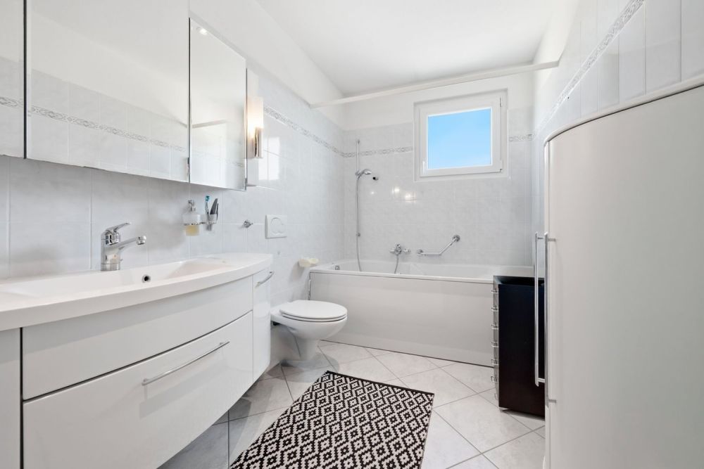Wohnung mit 5,5 Zimmern und grünem Blick -  Bild 10