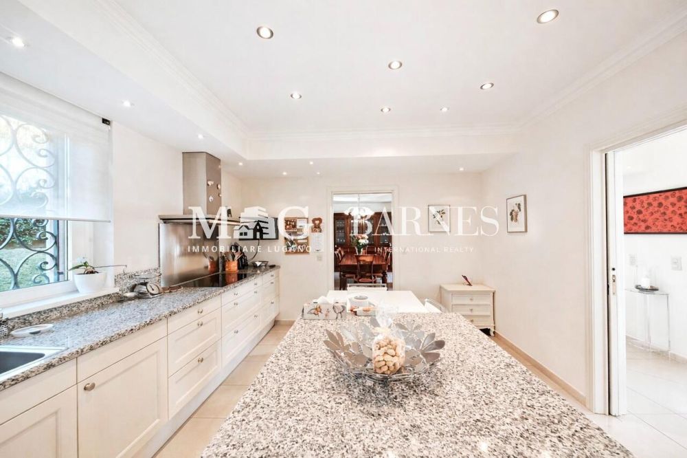 Elegante Villa con piscina e dépendance - Bild 13