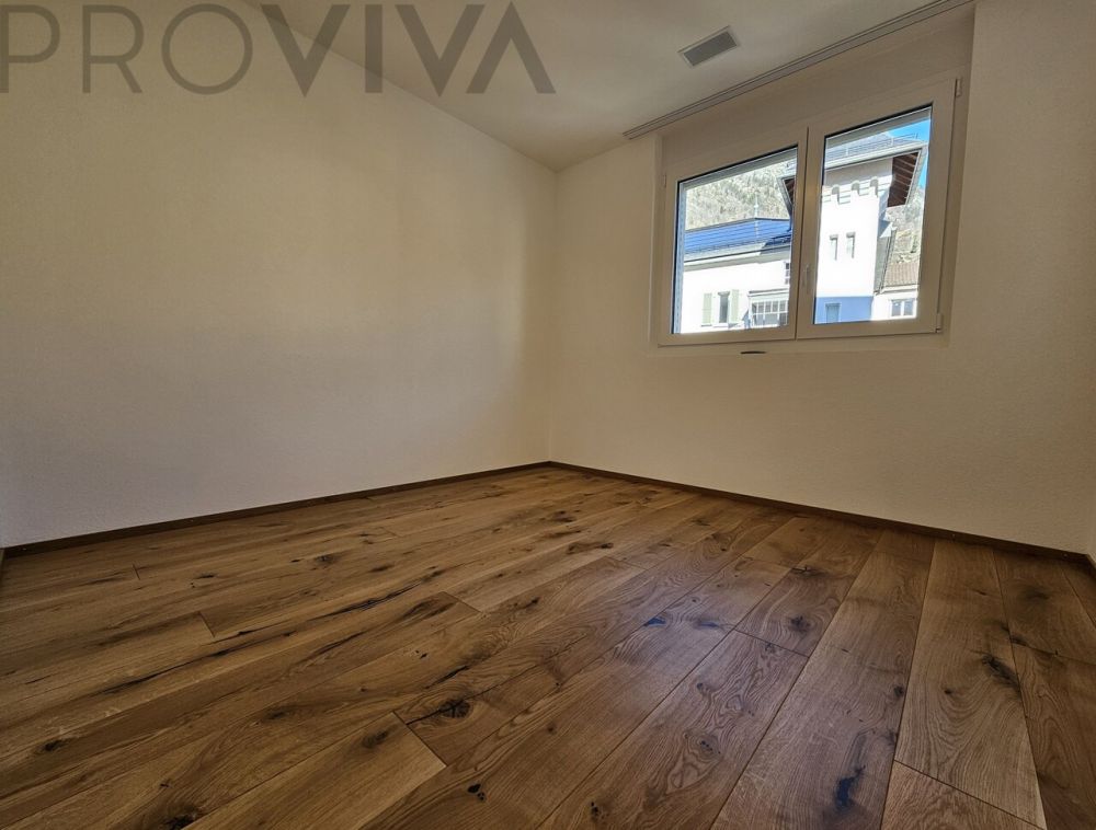 VIEL WOHNRAUM - GROSSE TERRASSE & FREIE AUSSICHT -  Bild 3