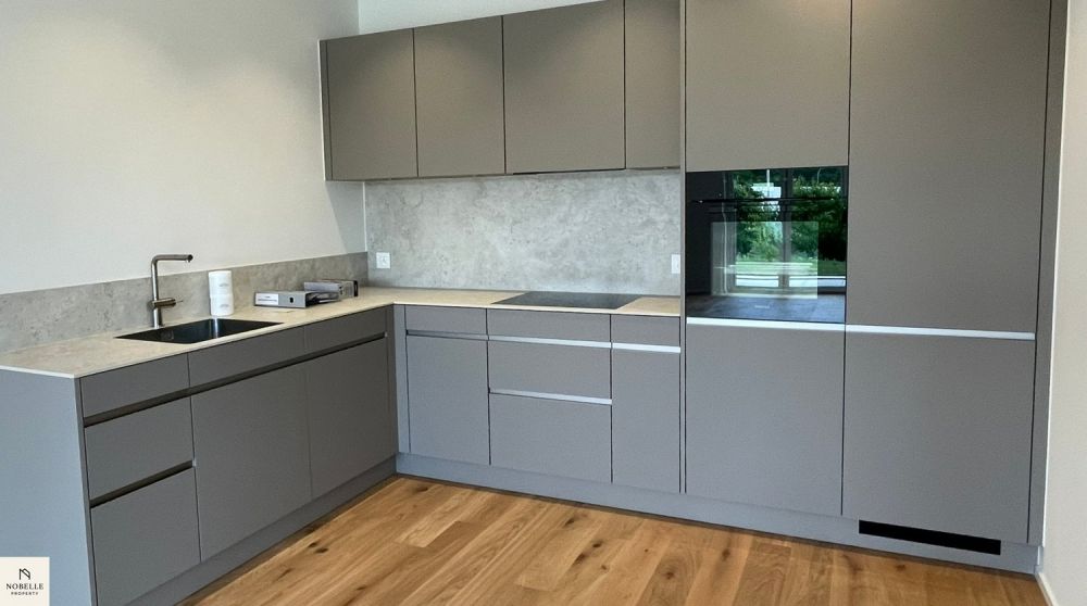 Sonnig, modern und hochwertig – 2.5 Zimmer Wohnung mit unverbaubarer Aussicht -  Bild 6