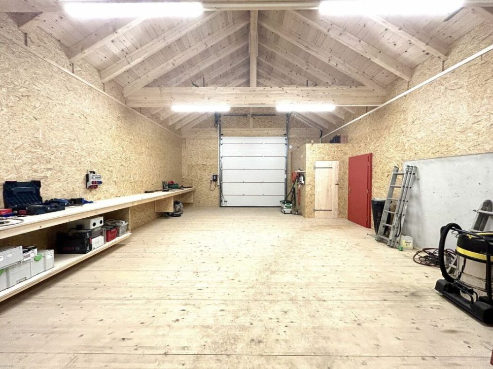 Modernisiertes Einfamilienhaus mit hochwertigem Neubau-Anbau und 3 Einstellplätzen! -  Bild 12