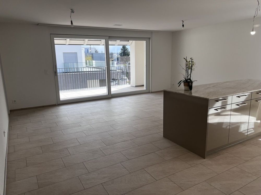 Erstbezug: Moderne 4.5-Zimmer-Wohnung an zentraler und ruhiger Lage in Bülach -  Bild 3