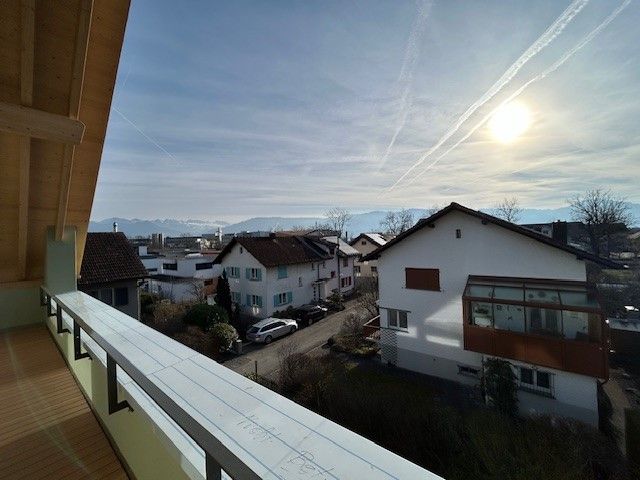 Attraktive 3-Zimmer-Dachwohnung mit Terrasse und Fernsicht -  Bild 5