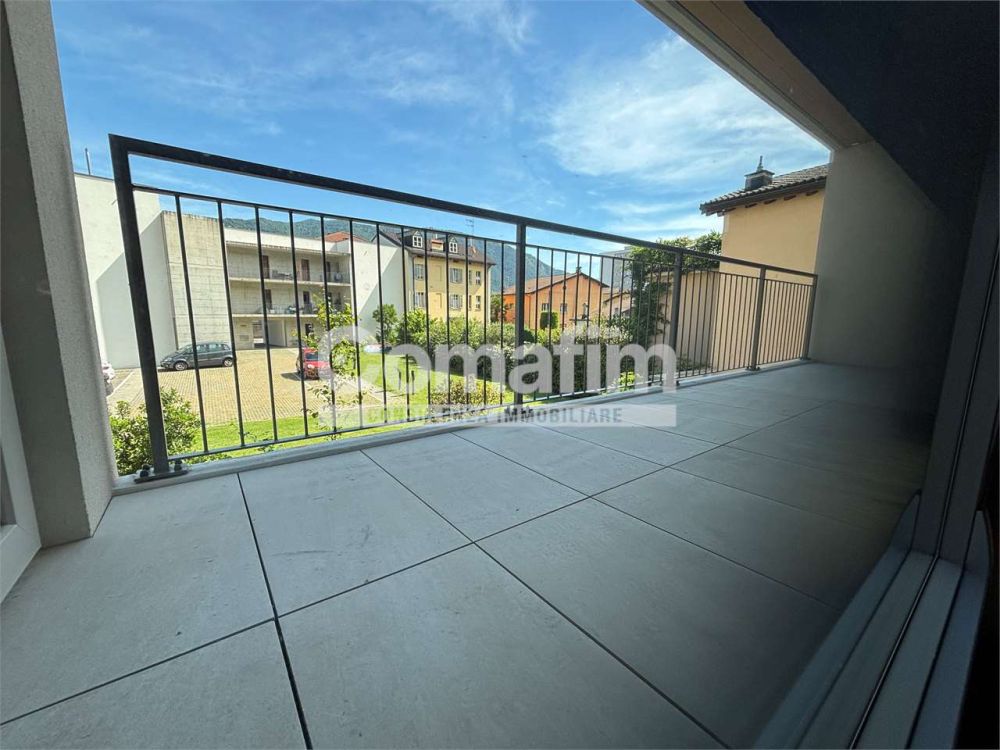 Chiasso : 2.5 locali al 1P - Moderno con terrazzo - Bild 7