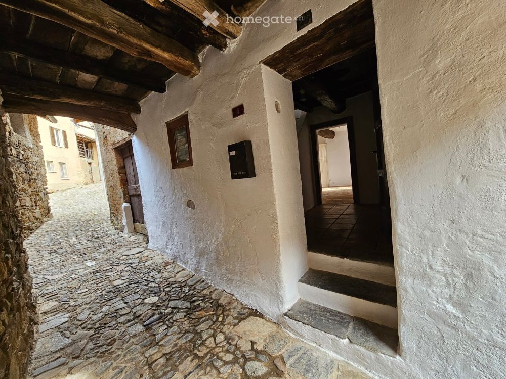 CASA DI NUCLEO 4.5 LOCALI AD ARANNO -  Bild 1