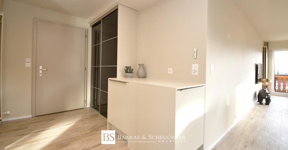 Superbe 2.5 p rénové et meublé, plein centre, rue du Prado - Appartement 2.5 pièces - image - 4