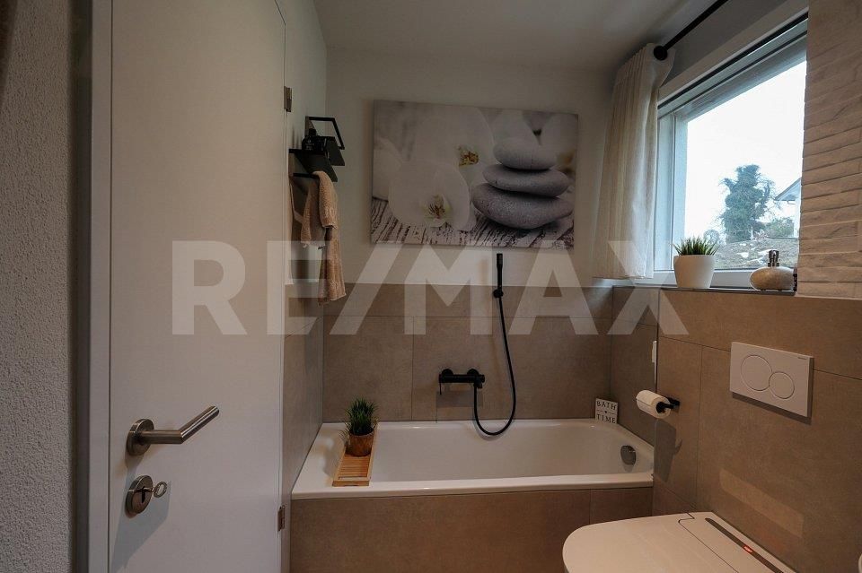 Moderne 5.5-Zimmer-Doppelhaushälfte in Pfeffikon LU - Bild 7