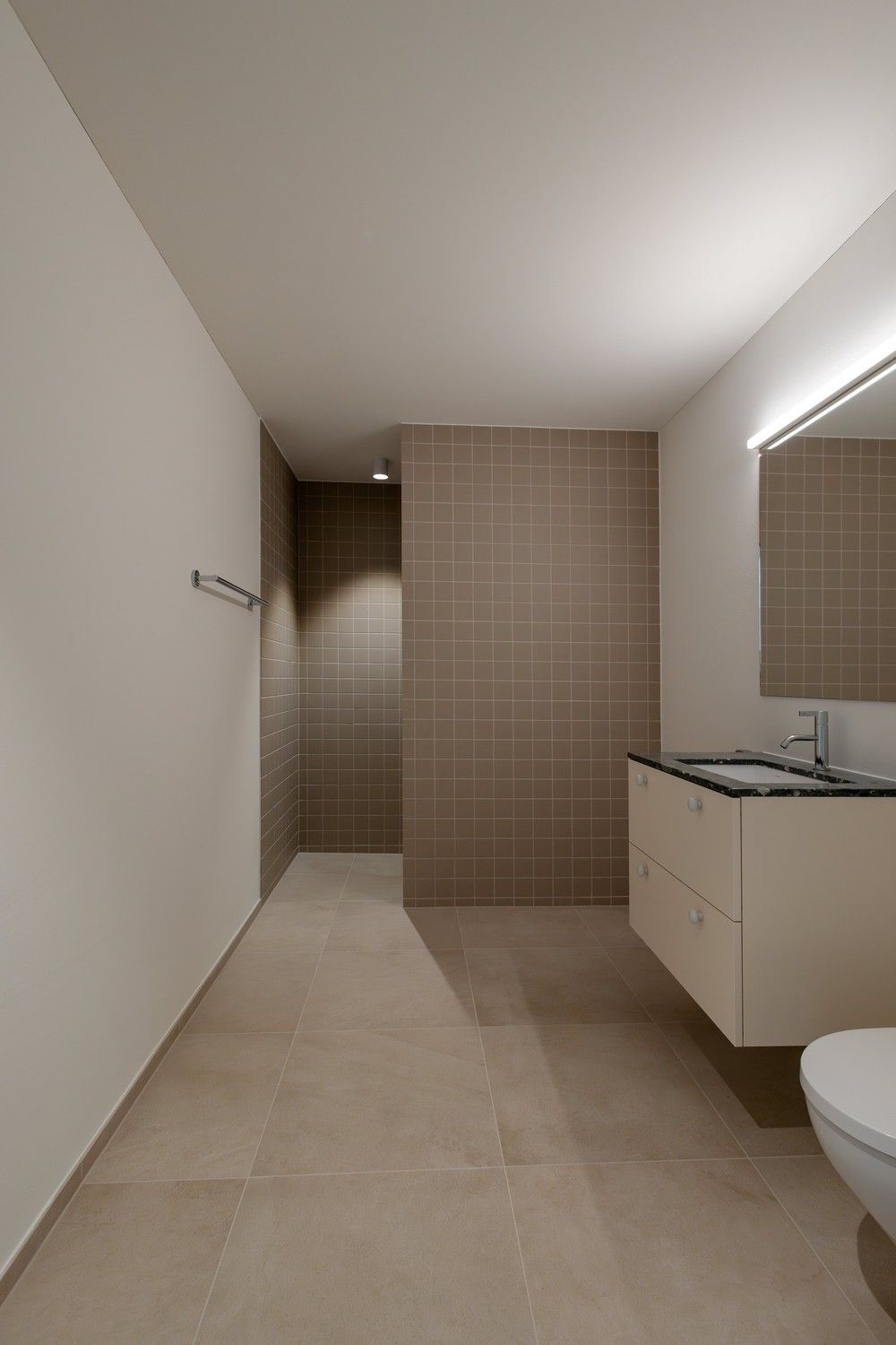 Exklusive 3.5 Zi- Neubauwohnung (100m²) mit 43m² Aussenfläche nahe Zürich -  Bild 9