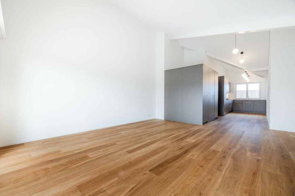 ruhig gelegene 3.5-Zi. Neubau-Dachwohnung mit Blick ins Grüne -  Bild 6