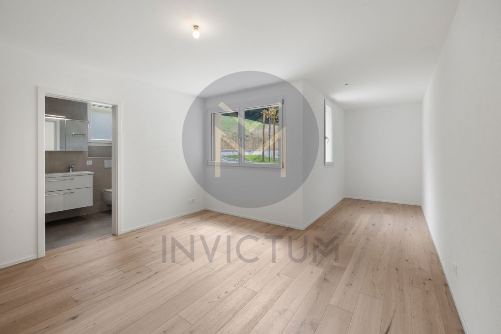 Superbe 4.5 pièces de 138 m² avec spacieuse loggia sur les hauteurs - Master Room