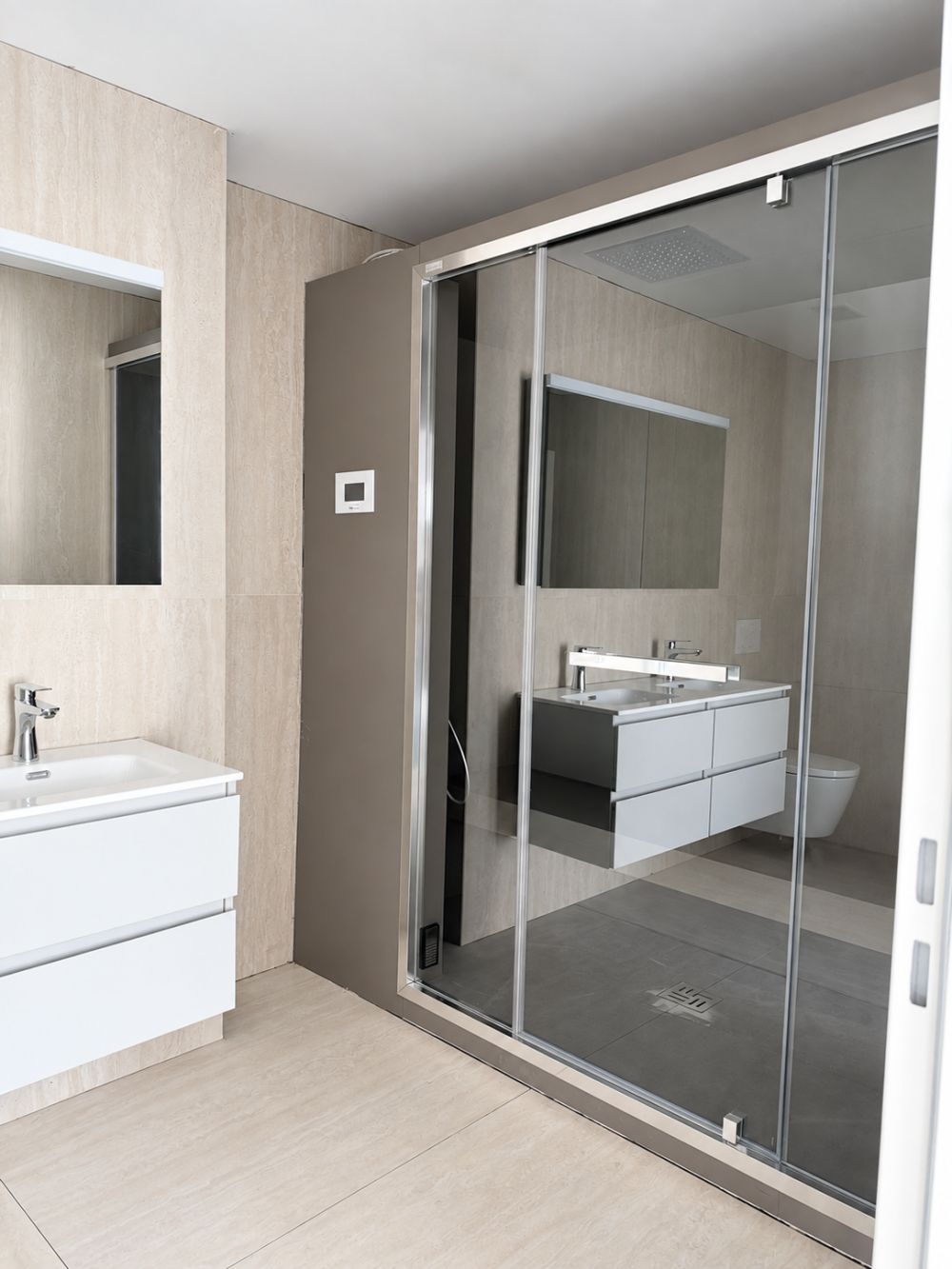 Exklusive 4.5-Zimmer-Terrassenwohnung mit Weitsicht und ultraluxuriösem Ausbau -  Bild 10