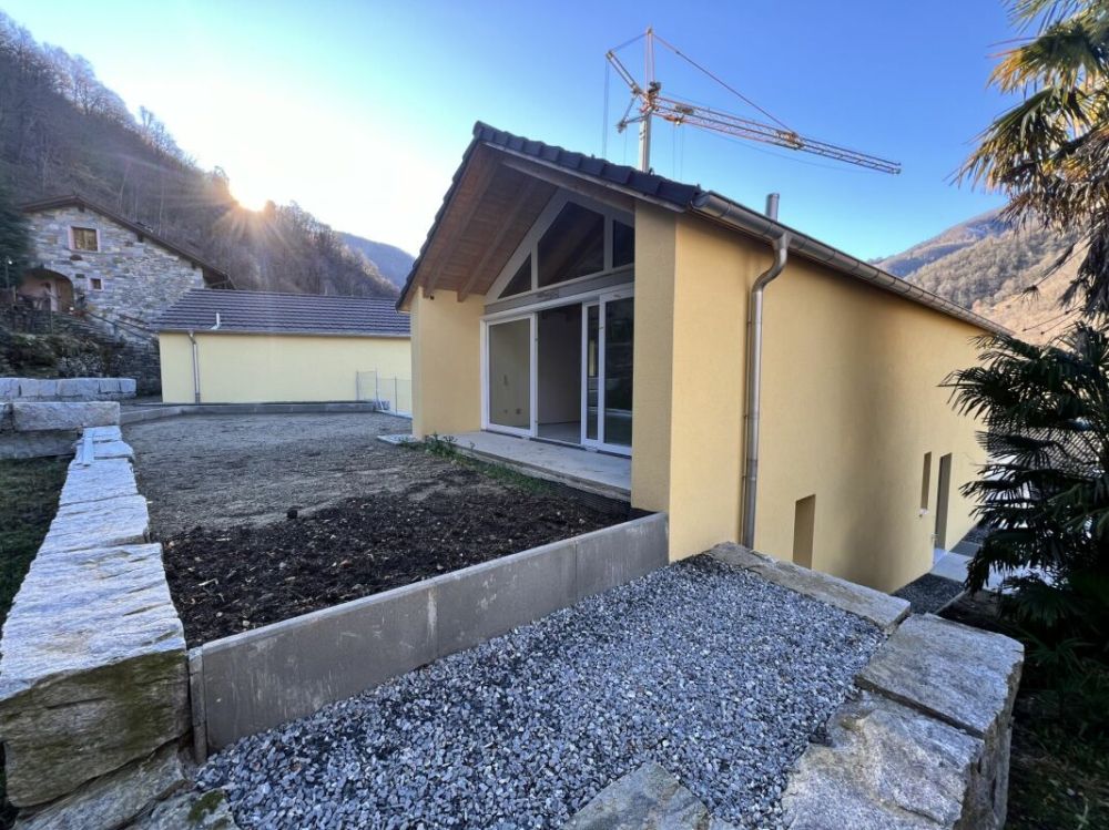 "Due Case - Vogorno" (Casa A) - Bild 2