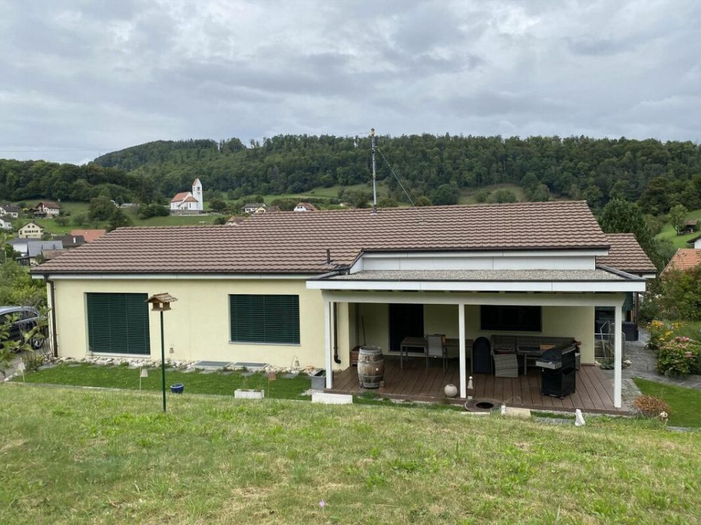 Wohntraum mit Weitblick, exklusives Mehrgenerationen-Idyll in Meltingen - Bild 1