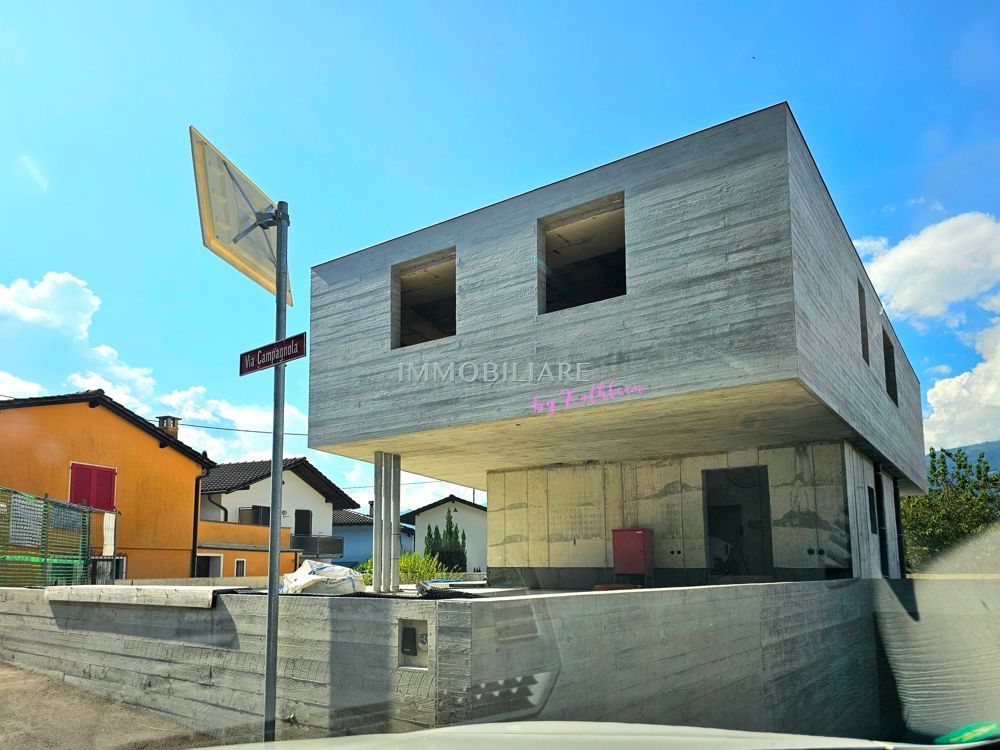 Villetta mit Pool nach eigenen Wünschen mit Seeblick -  Bild 12