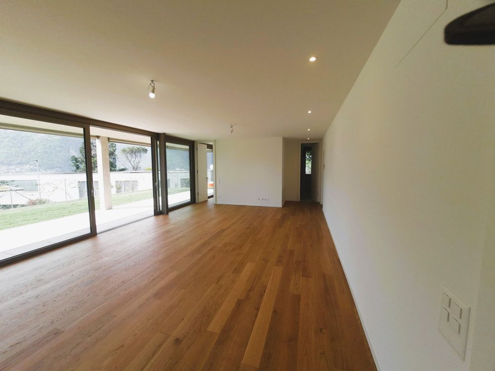 NUOVO APPARTAMENTO 2.5 LOCALI, AMPIO GIARDINO E VISTA LAGO -  Bild 6