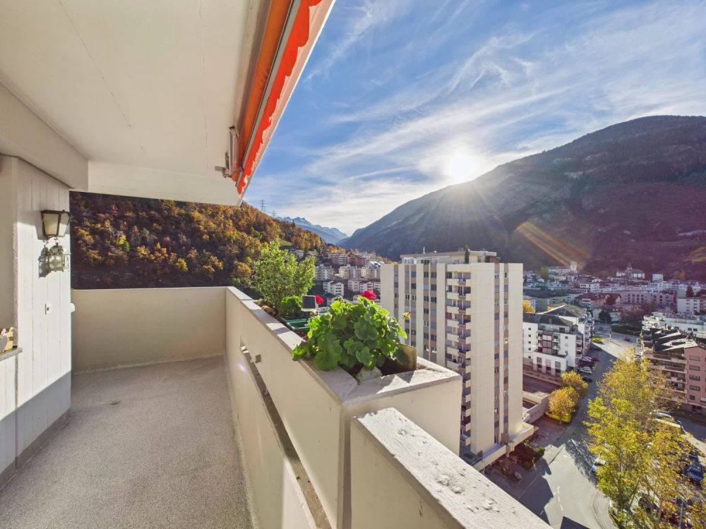 Sonnige zentrale Wohnung mit Panoramablick über Visp - Bild 5