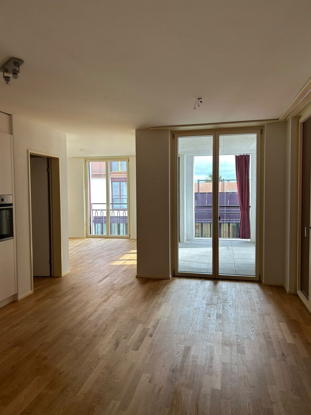Moderne 3.5-Zimmer-Wohnung direkt am Bahnhof Wil SG -  Bild 1