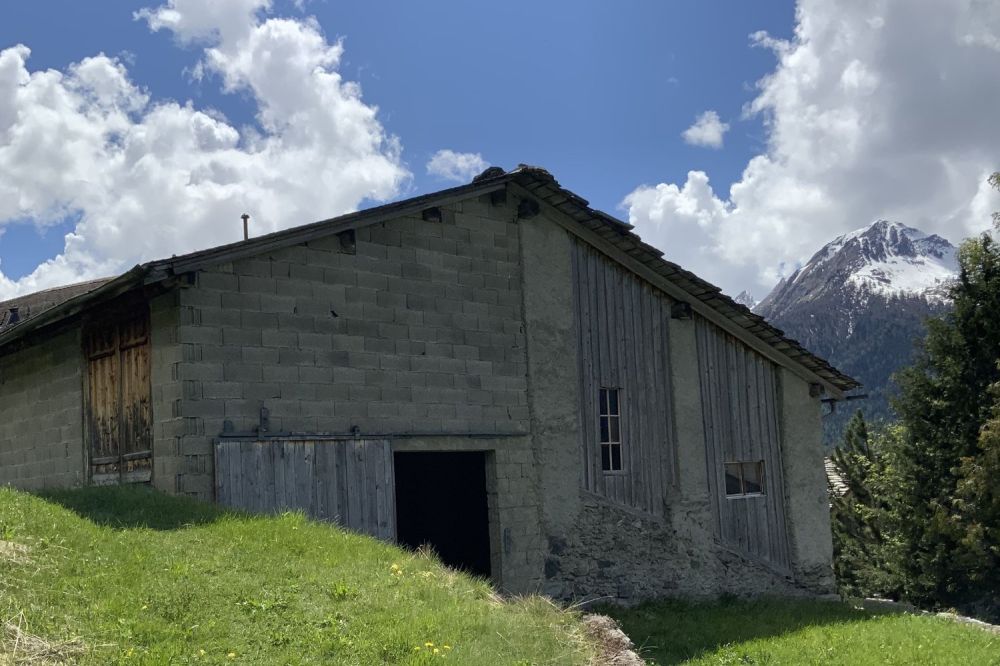 Rénovation d'une grange avec permis de construire en force - Première page