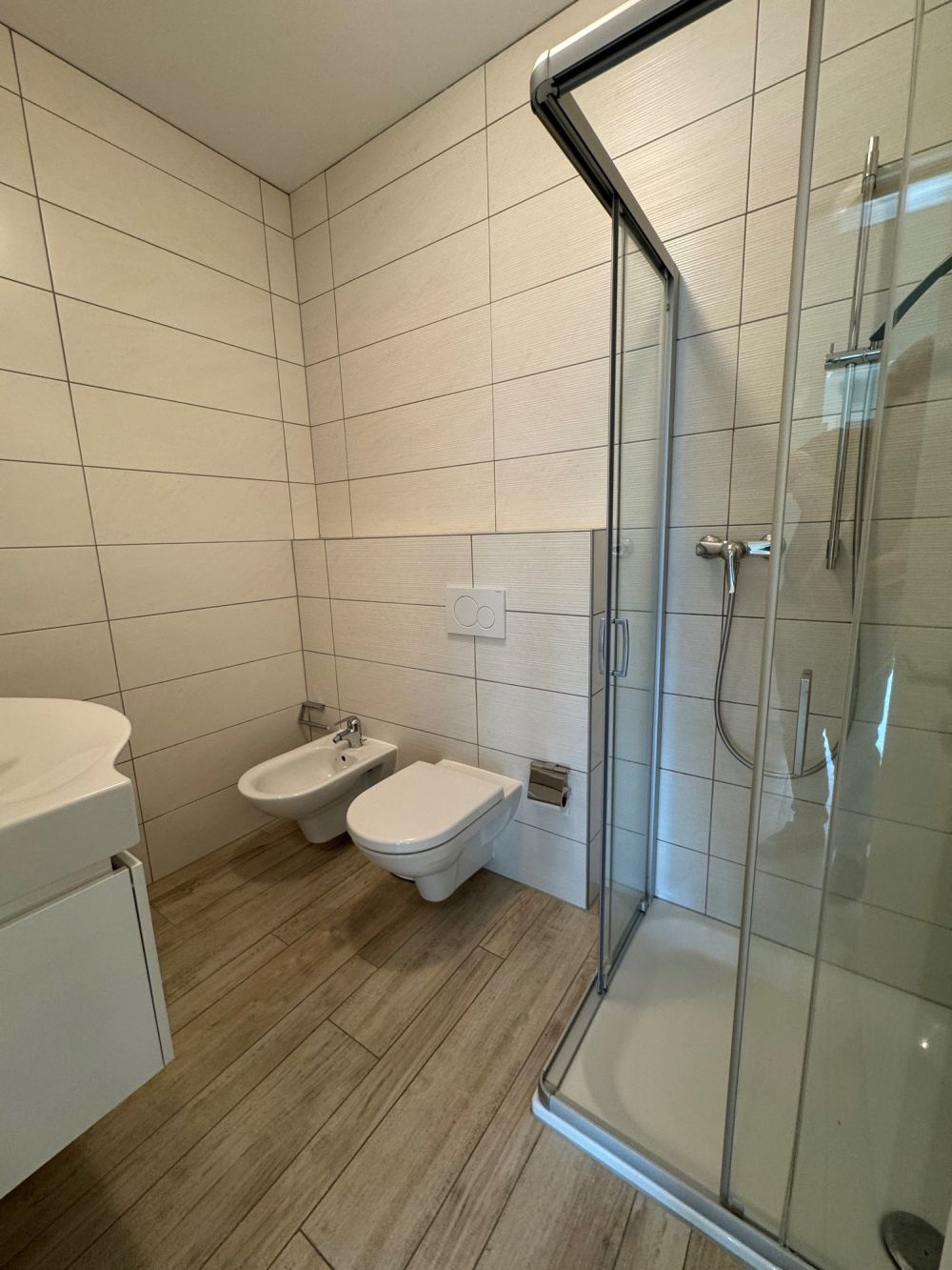 RESIDENZA SANROCCO A LUGANO - AFFITTASI 3.5 locali con vista lago -  Bild 13