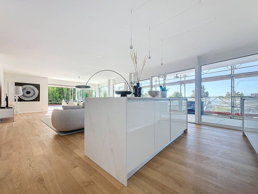 Neue 5.5-Zimmer-Wohnung mit überdachtem Balkon und Dachterrasse -  Bild 5