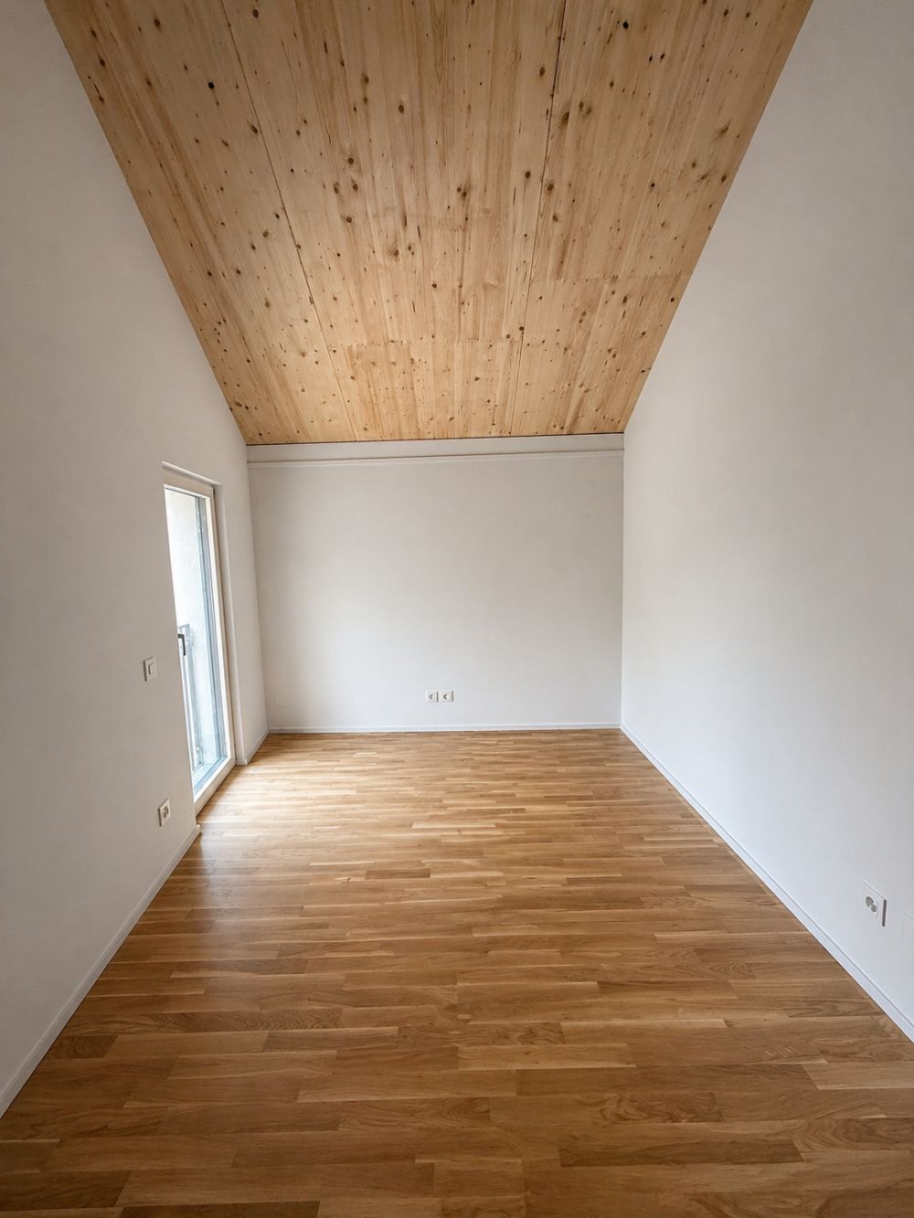 NUOVA COSTRUZIONE MINERGIE-P-ECO :AMPIO APPARTAMENTO CON GIARDINO - MÖGLICH ALS ZWEITWOHNSITZ -  Bild 4