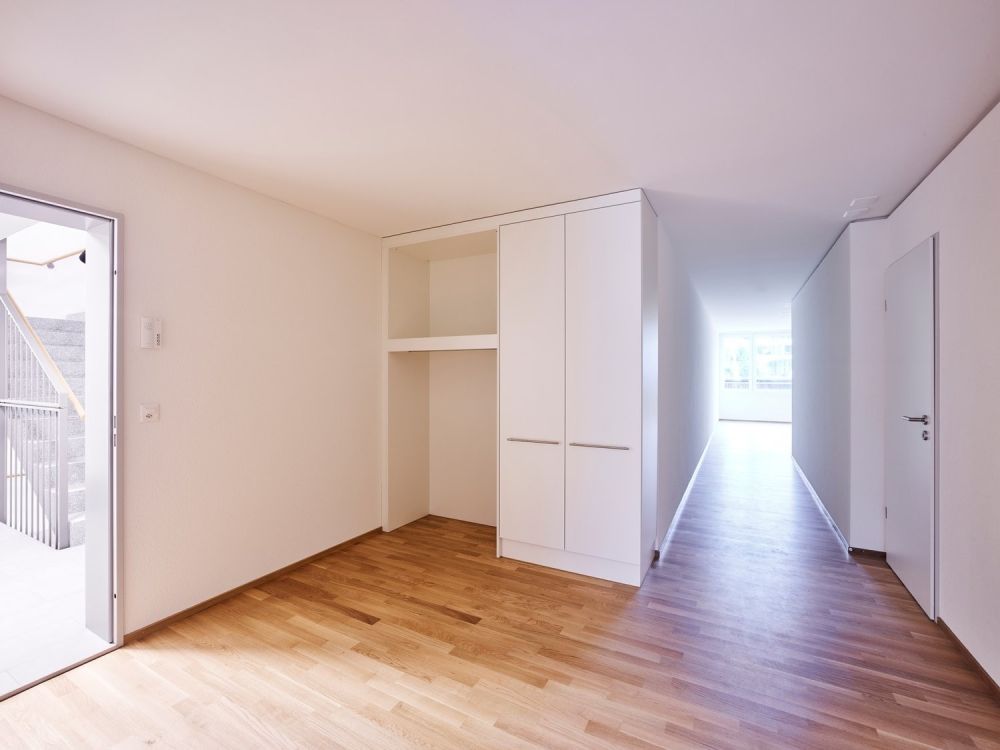 Herren- sowie Frauen WG Zimmer - 5_Eingangsbereich
